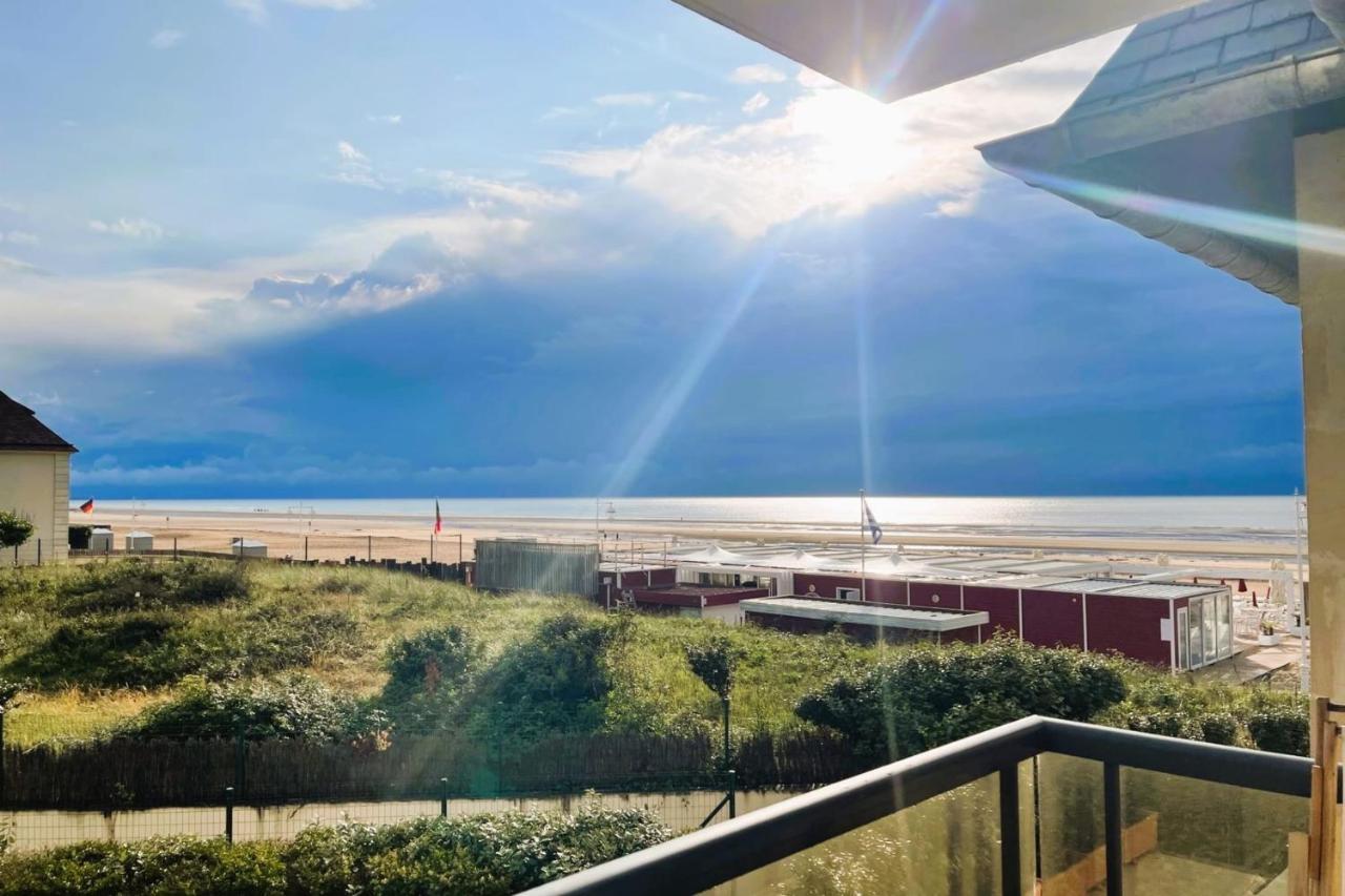 The Ammonite Sea View With Large Balcony Lejlighed Bénerville-sur-Mer Eksteriør billede